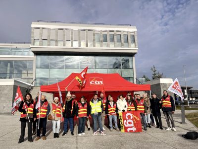 Photo grève crédit agricole des savoie 02-12-2025